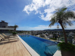 Cond. c/ Terraço e Piscina de Borda Infinita P1320